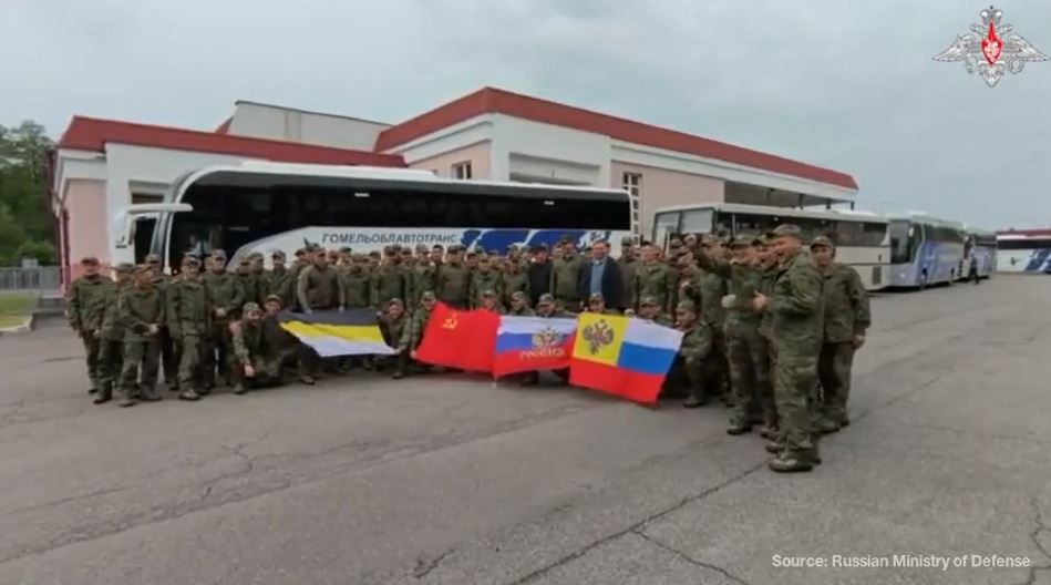 Russia and Ukraine complete largest POW swap ever