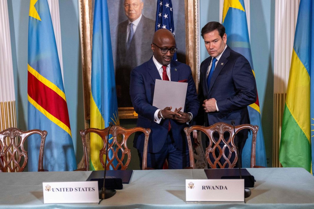 Rwanda in migrant deal talks with US after UK plan fails