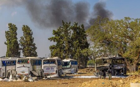 Iranian missiles impact central Israel in morning barrage, injuring 5