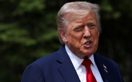 Trump hits back at Medvedev