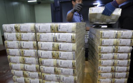 South Korea to give citizens free money