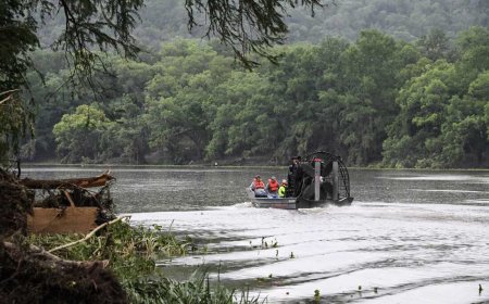 At least 95 dead and dozens missing in Texas floods as more rain looms