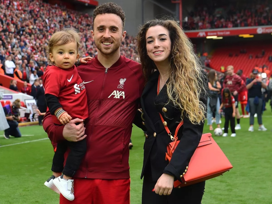 Diogo Jota's wife's heartbreaking three-word wedding tribute after tragic death