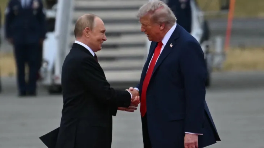 WATCH Trump greet Putin as he arrives in Alaska