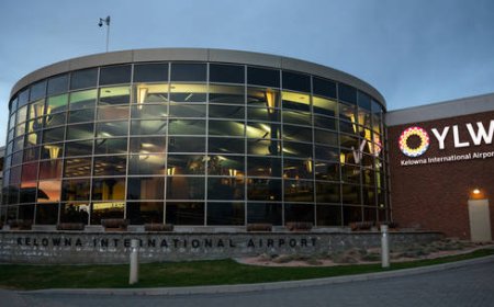Canadian and US airports hacked with pro-Hamas messages