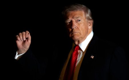 Trump warns he’d cut NYC funds if Mamdani wins, urges voters to back Cuomo instead