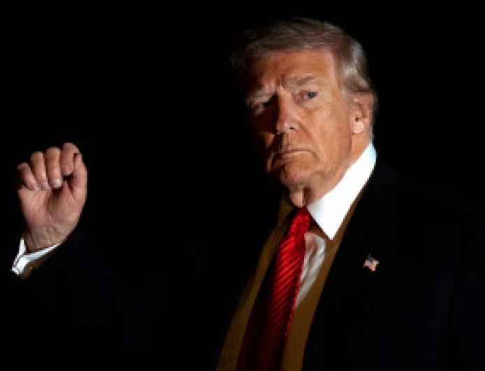 Trump warns he’d cut NYC funds if Mamdani wins, urges voters to back Cuomo instead