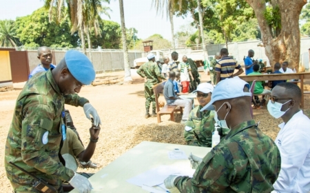 Rwandan peacekeepers provide free medical to prisoners in CAR