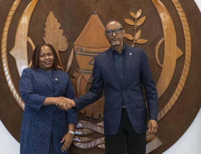Kagame, EAC boss discuss regional trade, integration
