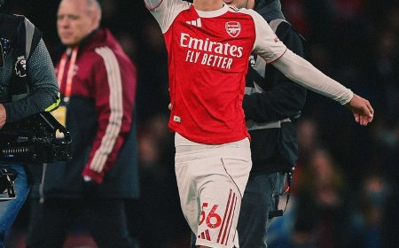 Dowman makes history to seal vital Arsenal win over Everton