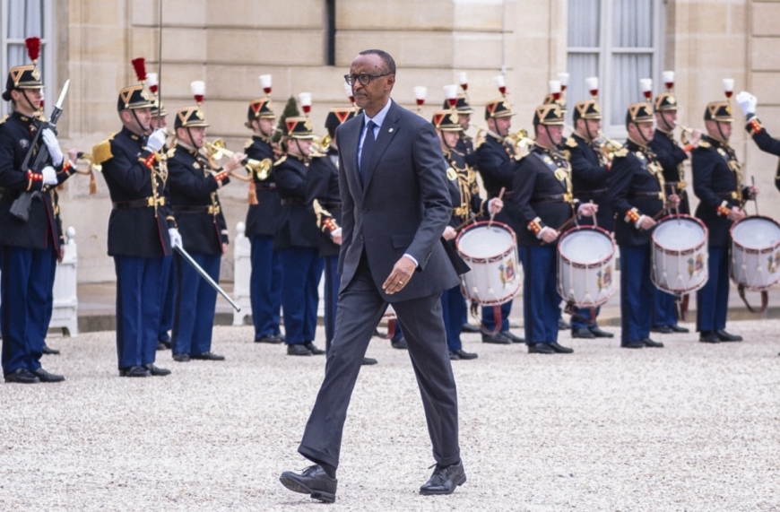 Kagame in France for nuclear energy summit