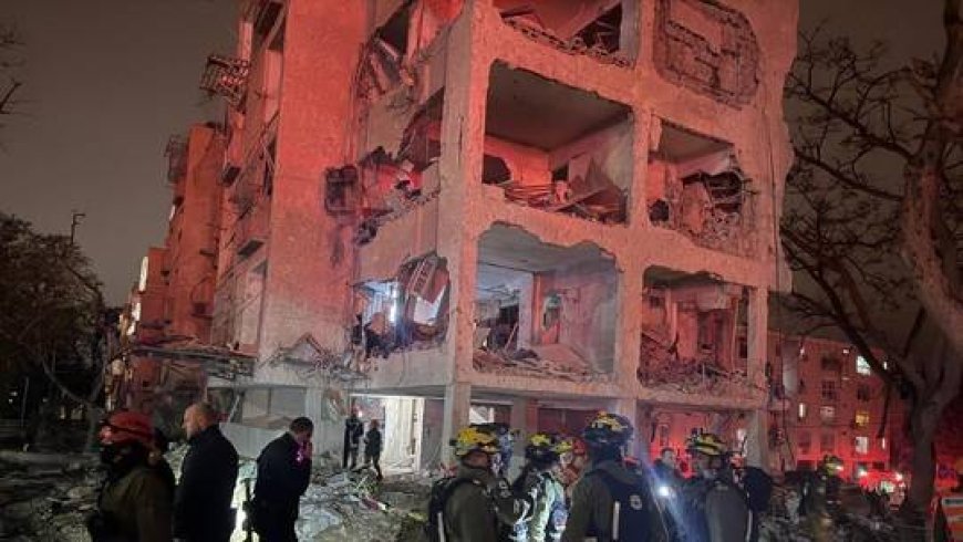 Trump Claims Iran Talks Prompt Strike Pause as Tehran Denies Any Contact