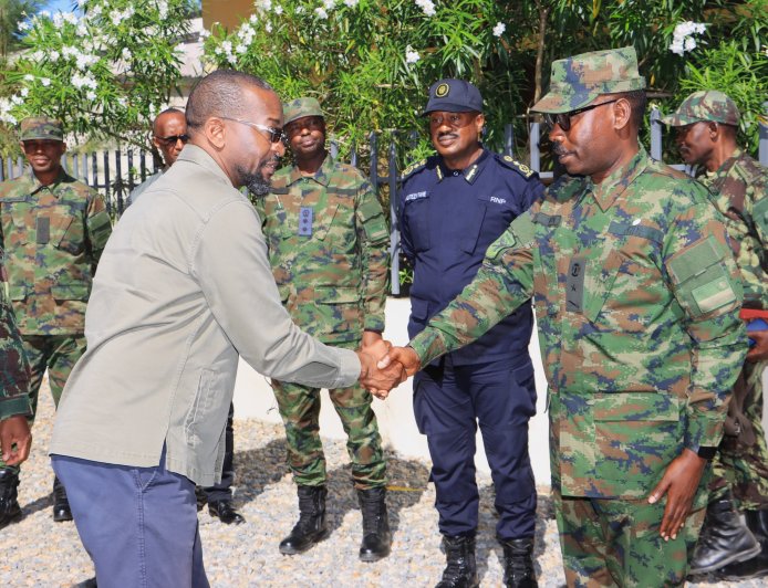 Mozambique Defence Minister Visits Rwanda Security Forces in Cabo Delgado