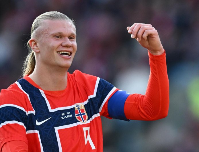Haaland double fires Norway into World Cup knockout stage
