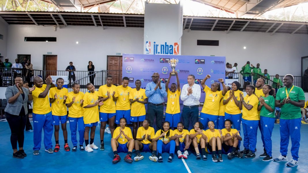 FIBA Africa U16 qualifiers:Emelyne Iragena Mahoro drops 22 points as Rwanda won the FIBA ​​U16 Zone V title