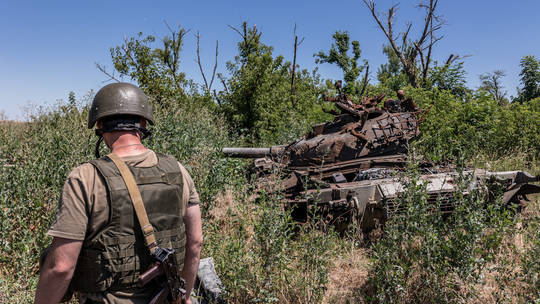 Captured Russian tanks being taken to UK