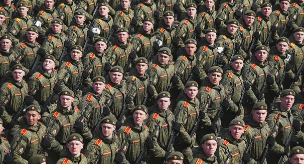 Russia is building a force of 100,000 soldiers to attack Kharkiv